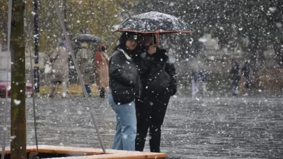 Sivas'ta kar yağışı etkili oldu