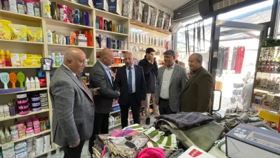 MHP Van İl Teşkilatı Gevaş’ta esnafla buluştu