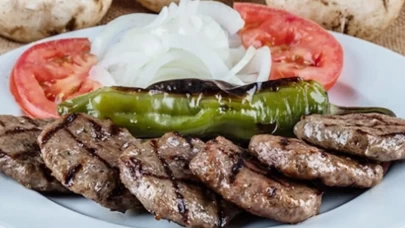 Meşhur Sivas köftesi meğer böyle yapılıyormuş