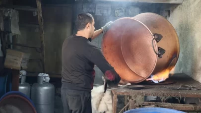 Bakırcılığın Kahramanmaraş'taki son temsilcileri mesleği yaşatmaya çalışıyor