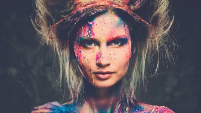 2025’in ruh halini renklere taşıyan yeni güzellik akımı