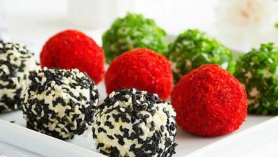 Baharatlı peynir topları sofrayı şenlendiriyor!