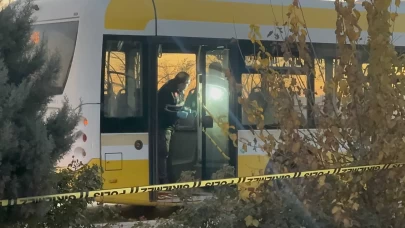 Konya’da belediye otobüsünde dehşet: Genç adam eşinin yanında bıçaklandı