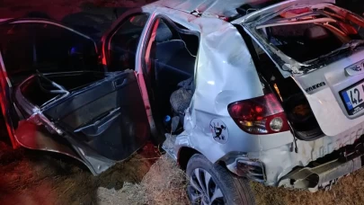 Konya’da otomobil şarampole devrildi