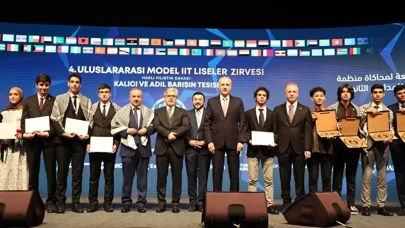 5. Uluslararası Model İslam İşbirliği Teşkilatı Liseler Zirvesi İstanbul'da başladı