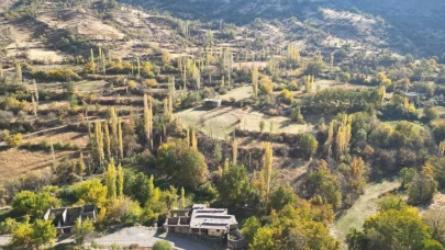 Uludere'deki sonbahar manzarası dronla gökyüzünden görüntülendi!