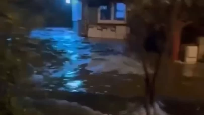 Giresun'da dev dalgalar taşkınlara yol açtı