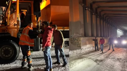 3 bin rakımlı Karabet Geçidi'nde kar yağışı etkili oldu