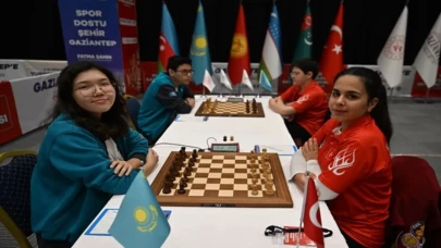 Gaziantep'te Türkiye ve Türk Dünyası Satranç Şampiyonaları hız kesmeden devam ediyor