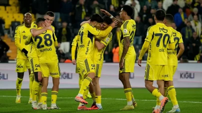Fenerbahçe, Süper Lig’de namağlup ünvanını sürdürdü