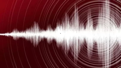 Japonya bir kez daha sallandı: 6.7 büyüklüğündeki depremin ardından Tsunami alarmı! İşte deprem anı