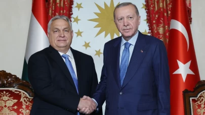 Cumhurbaşkanı Erdoğan, Macaristan Başbakanı Orban'ı resmi törenle karşıladı