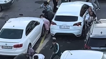 Bu sefer kavga sokakta değil, adliye önünde: O anlar kamerada