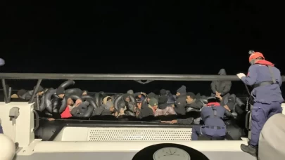 Çeşme açıklarında 62 düzensiz göçmen yakalandı ve kurtarıldı