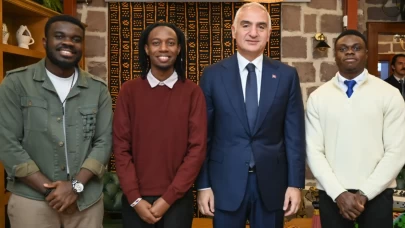 Kültür ve Turizm Bakanı Ersoy, Afrika Kültür Evi'ni ziyaret etti