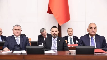 Bakan Ersoy: 2025 sonu turizm geliri hedefimiz 64 milyar dolar