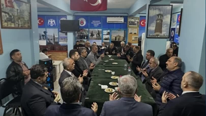 MHP Kocaeli İl Teşkilatı'ndan 'Hayırlı Günler Komşum' ziyaretlerinde şehitler için mevlid okutuldu