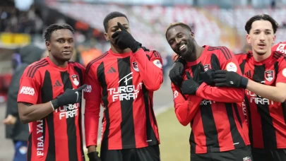 Vanspor FK, Hatayspor'u 4 golle geçti