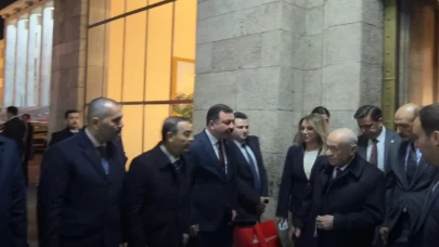 MHP lideri Devlet Bahçeli Genel Kurul’dan ayrıldı