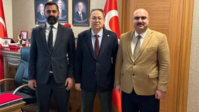 MHP’li Topsakal'a Irak Türkmen Cephesi'nden anlamlı ziyaret: "Türkmen davası haritaları aşan, kardeşliğin adı"