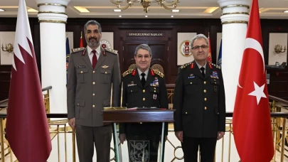 Genelkurmay Başkanı Bayraktaroğlu, Katar Kara Kuvvetleri Komutanı'nı kabul etti