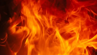 Son dakika! Tuzla’da kauçuk ve karton fabrikasında yangın