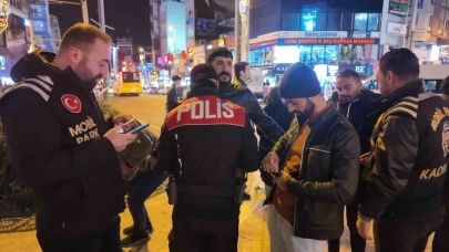 Kadıköy’de yılbaşı öncesi polis denetimleri artırıldı