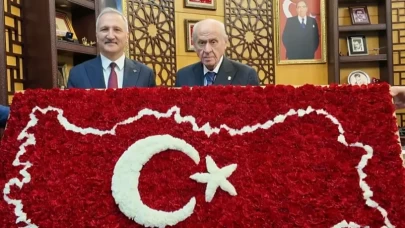 MHP KAÇEP teşkilatından MHP Lideri Devlet Bahçeli'ye anlamlı hediye