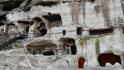 Hasankeyf’te restore edilen 10 tarihi mağara turizme açıldı