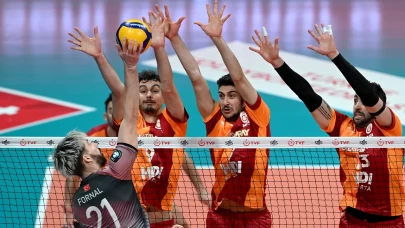 Galatasaray, Efeler Ligi'nde karar setinde yıkıldı