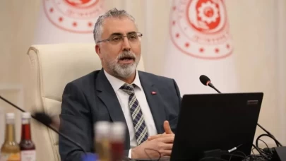 Bakan Vedat Işıkhan: Tüm sendikalarla açık bir diyalog halindeyiz