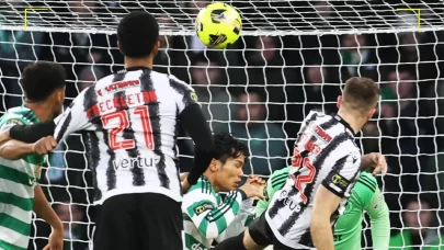 İskoçya Lig Kupası’nın sahibi St. Mirren oldu