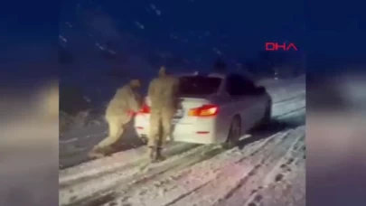 Muş’ta kar kabusu: Araçlar rampada mahsur kaldı, jandarma seferber oldu
