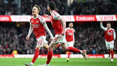 Arsenal, Premier Lig’de zirveyi bırakmadı
