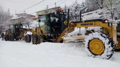 4 ilde binin üzerinde köy yolu kapandı