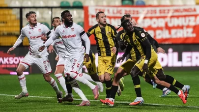 İstanbulspor, Sivasspor karşısında geri döndü