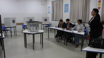 Kosova'da erken genel seçimde oy kullanma süreci sona erdi