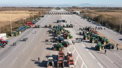 Atina–Selanik otoyolu trafiğe kapatıldı