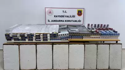 Kayseri'de kaçak sigara ve makaronlar yaş pasta kutularına gizlenmiş şekilde ele geçirildi!