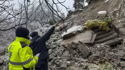 Beşiktaş'ta yaşanan toprak kayması faciası sonucunda istinat duvarı çöktü!