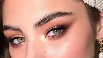 Ela göz rengine sahip olanlar nasıl makyaj yapmalı?