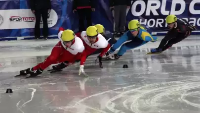Türk genç buz patenciler, Kanada'da madalya mücadelesi verecek