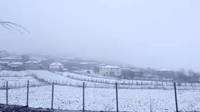 Amasya'nın yüksek kesimlerinde kar yağışı etkili oluyor