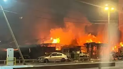 İsrail'in Bat-Yam kentinde 3 otobüste patlama