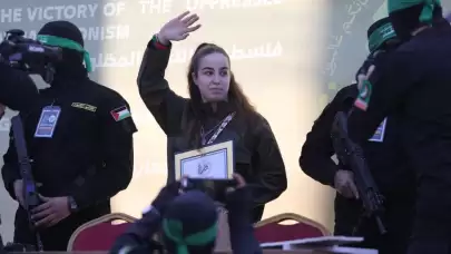 Serbest bırakılan İsrailli esir: Hamas bize dua kitabı verdi