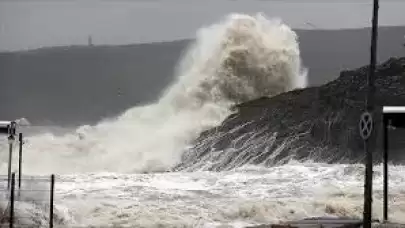 Marmara ve Doğu Karadeniz'de fırtına uyarısı!