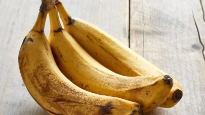 Kararmış muzun gizli 8 faydası!