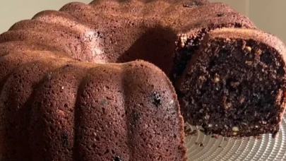 Yumuşacık ve asla yapışmayan kek yapmanın püf noktası