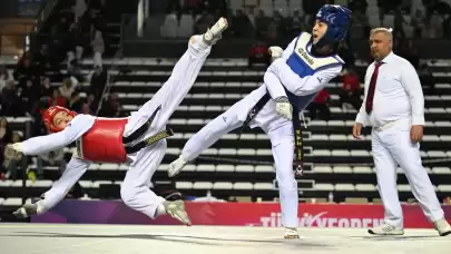 Antalya'da tekvando heyecanı: 12. Uluslararası Türkiye Açık Turnuvası devam ediyor