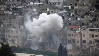 İsrail, Gazze'de 4 Filistinliyi katletti